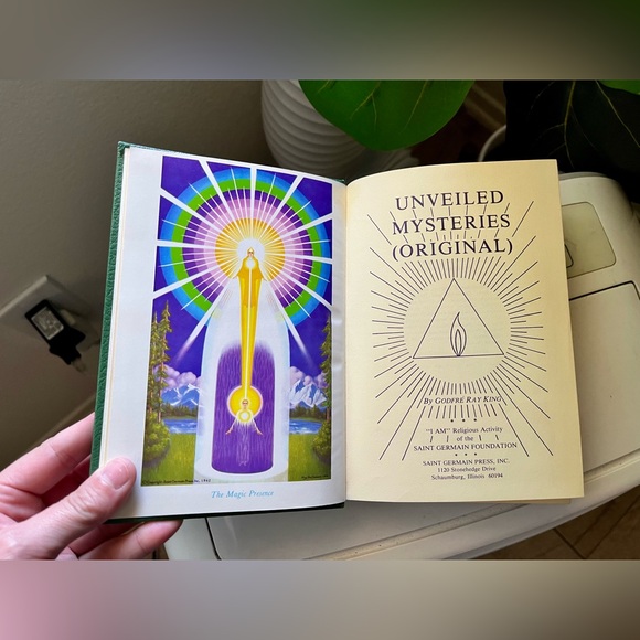 1982 Unveiled Mysteries (Original) by Godfré Ray King Hardcover - Picture 5 of 7